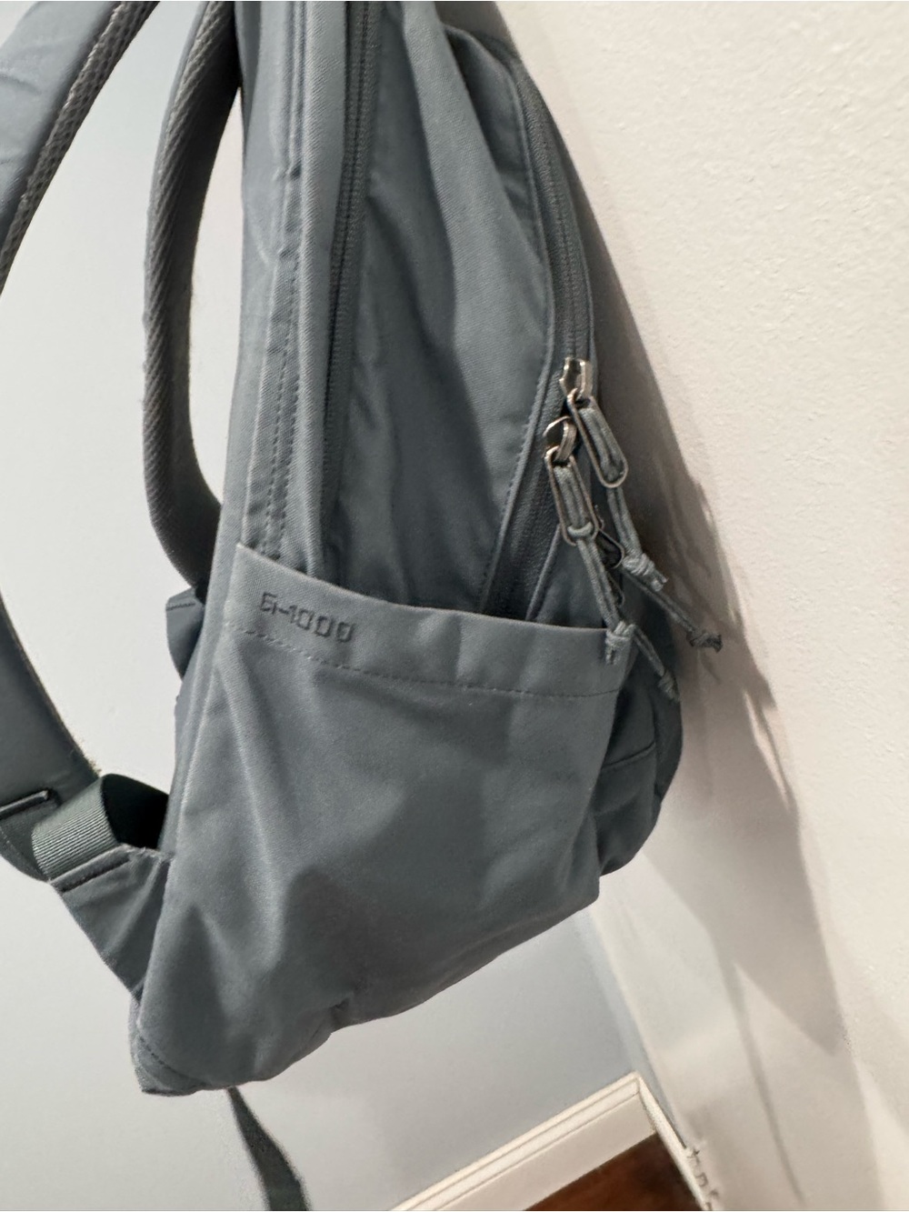 Fjallraven Raven 28 Backpack - Picture 8 of 9